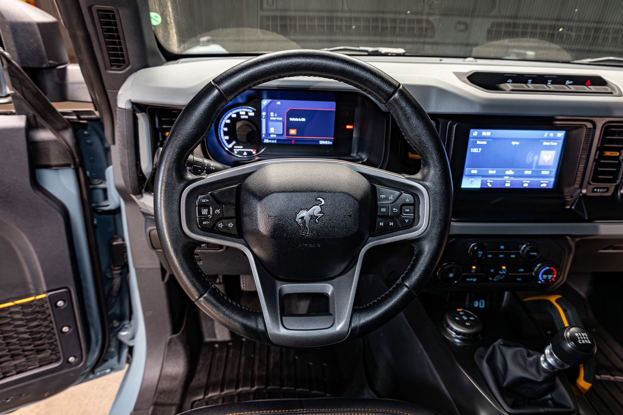 Used 2023 Ford Bronco Badlands image 14