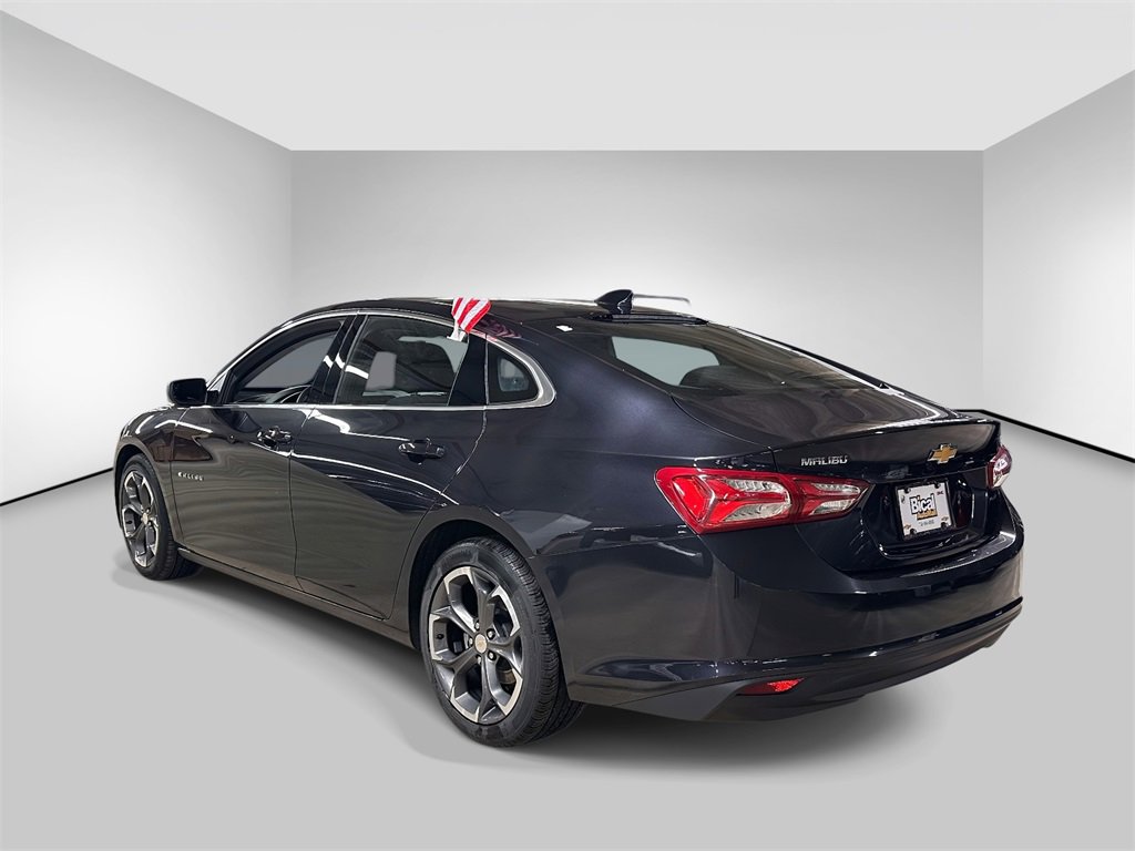 Used 2022 Chevrolet Malibu LT image 3