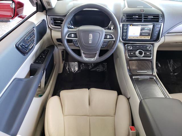 Used 2019 Lincoln Continental Select w/ Continental Climate Package image 16