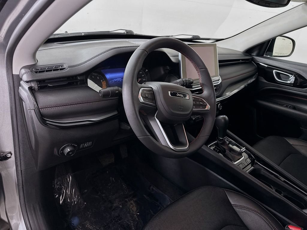 Used 2022 Jeep Compass Trailhawk image 15