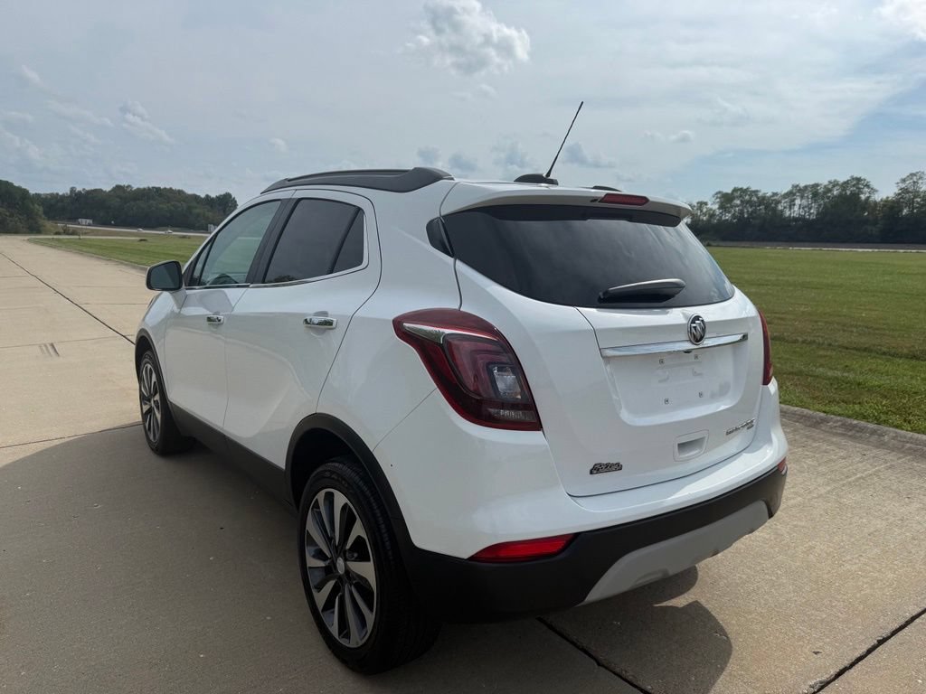 Used 2021 Buick Encore Preferred AWD/4WD image 8