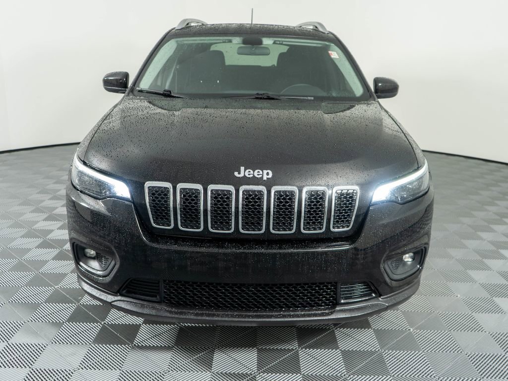 Used 2019 Jeep Cherokee Latitude w/ Popular Appearance Group image 2