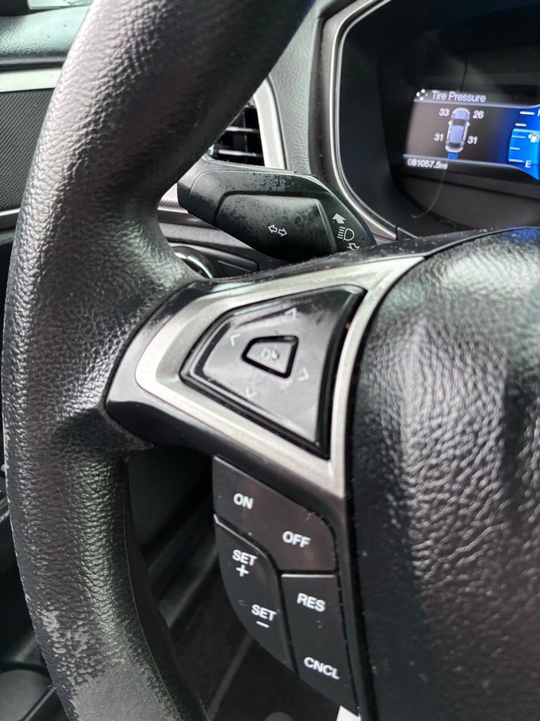 Used 2018 Ford Fusion SE w/ Fusion SE Technology Package FWD image 27