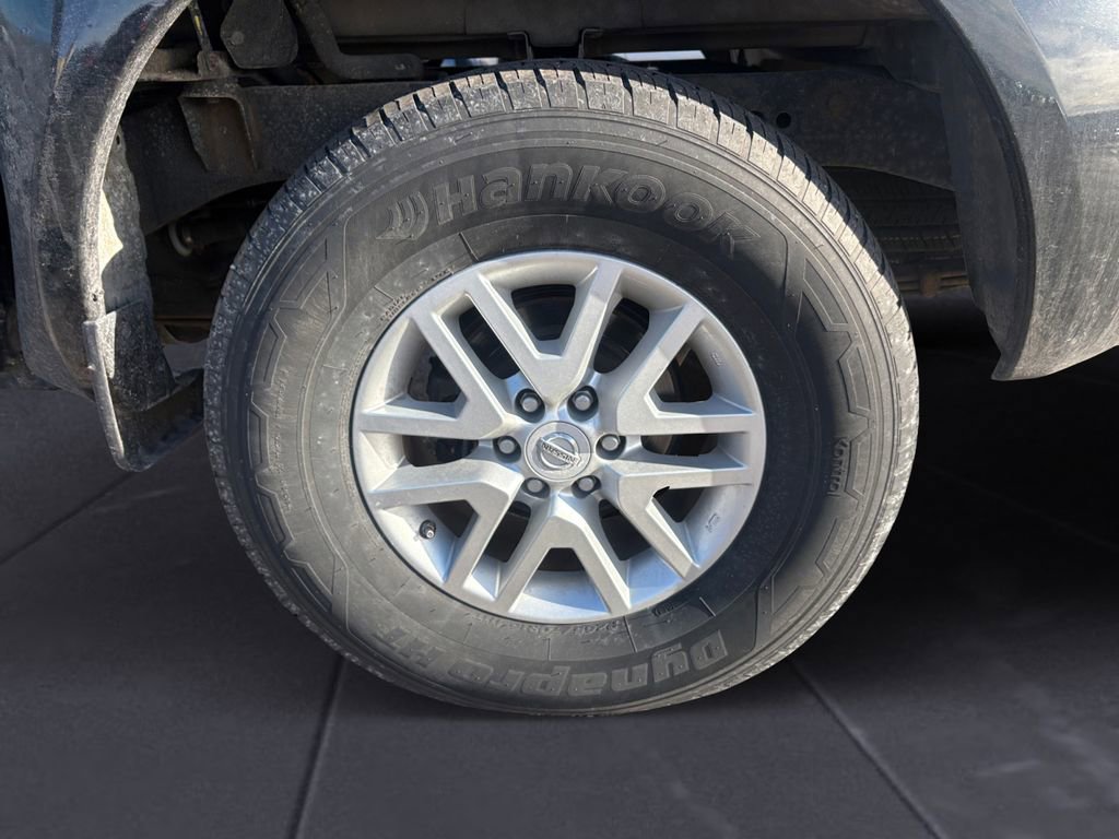 Used 2016 Nissan Frontier SV image 14