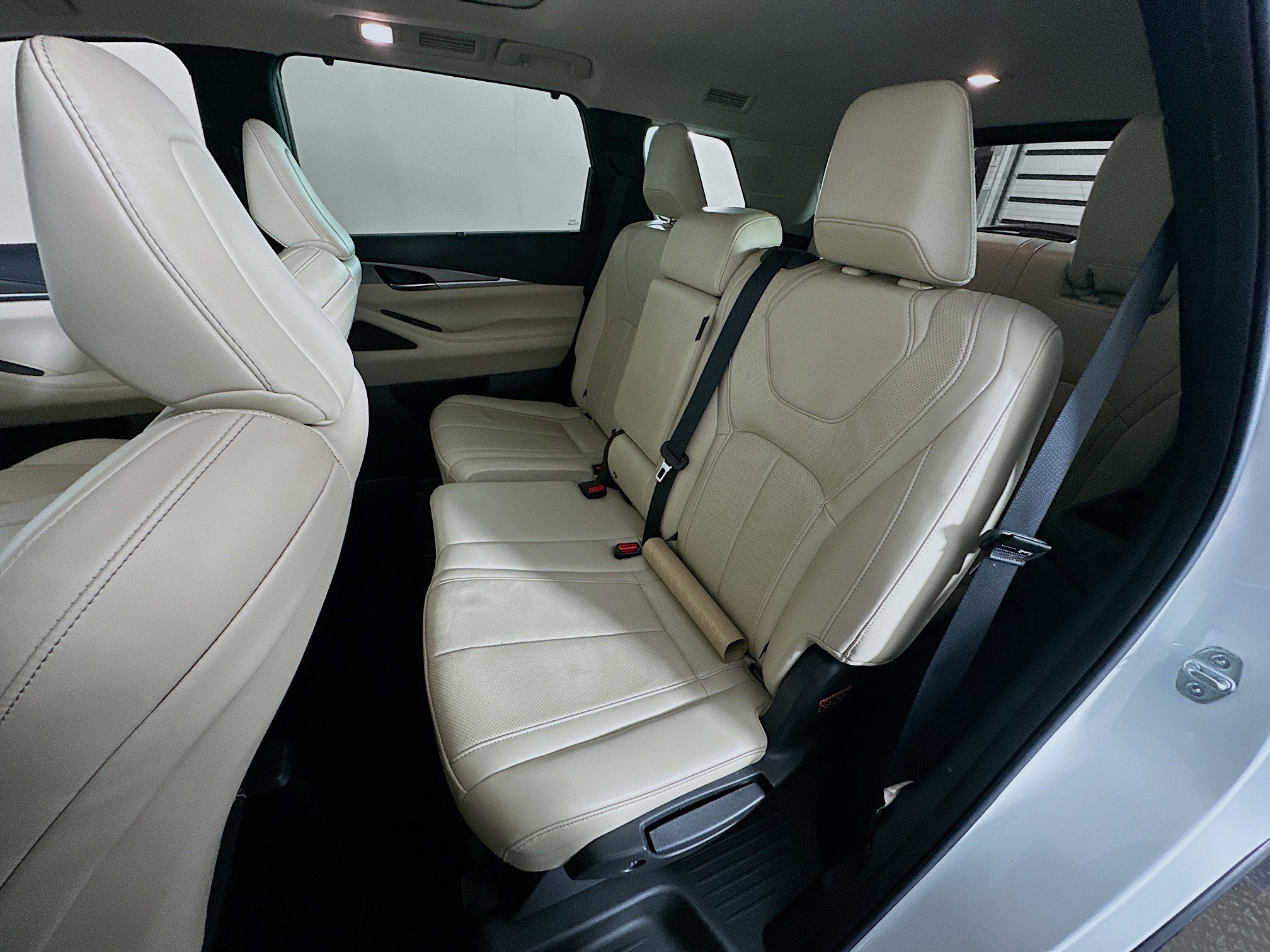 Used 2023 INFINITI QX60 Luxe image 29