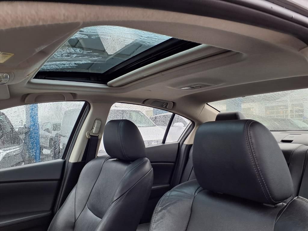 Used 2012 MAZDA MAZDA3 i Grand Touring image 16