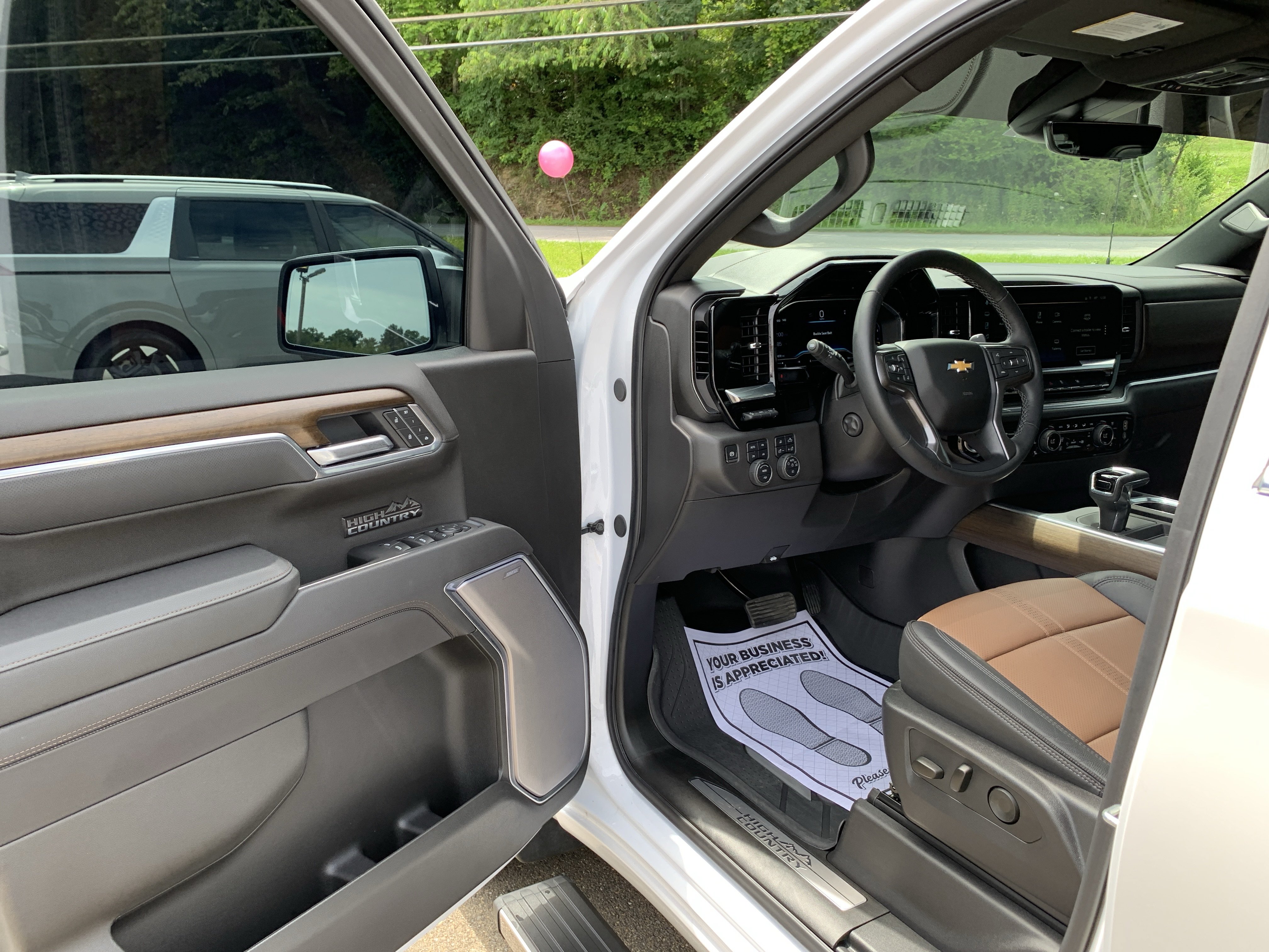 Used 2025 Chevrolet Silverado 1500 High Country AWD/4WD image 20