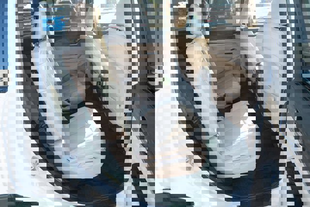 New 2025 Jeep Grand Cherokee L Limited w/ Luxury Tech Group II image 39