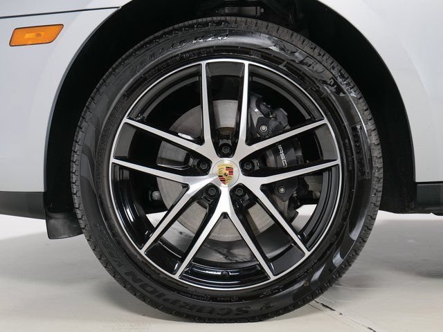 Certified 2026 Porsche Macan AWD/4WD image 35