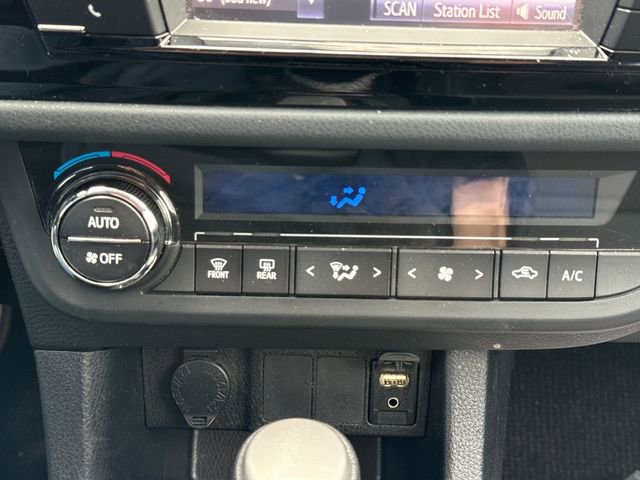 Used 2014 Toyota Corolla S FWD image 29