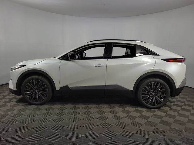 New 2026 Toyota C-HR AWD/4WD image 4