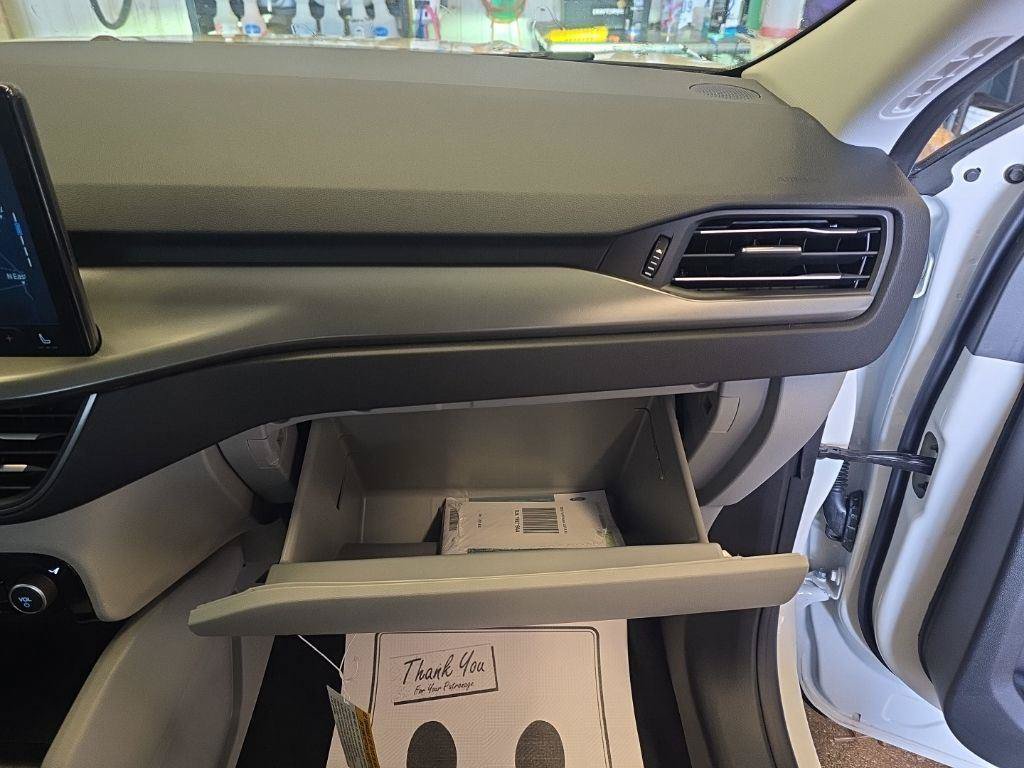 New 2024 Ford Escape SE FWD image 28