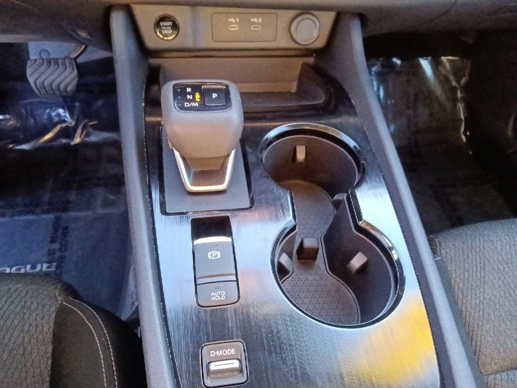 Used 2024 Nissan Rogue SV image 23
