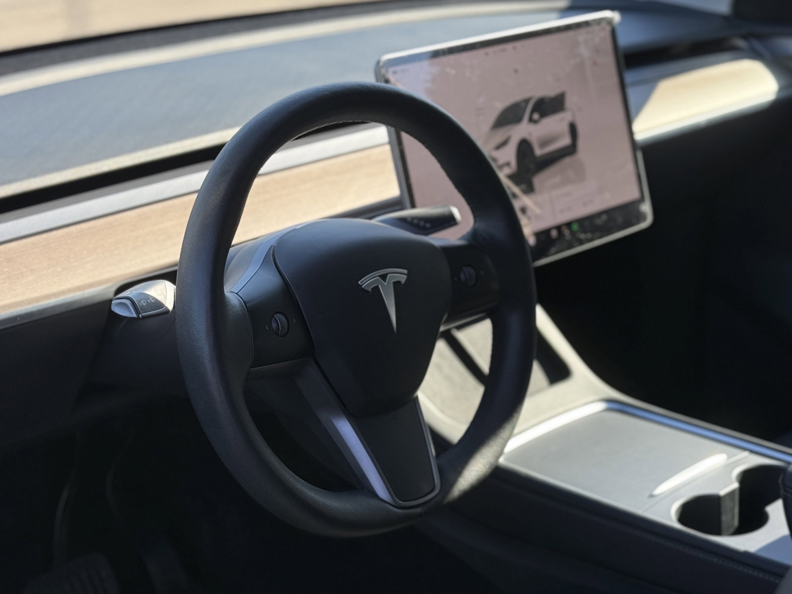 Used 2023 Tesla Model Y Long Range image 22