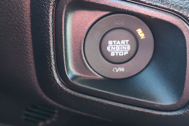 Used 2024 Jeep Gladiator Sport AWD/4WD image 18
