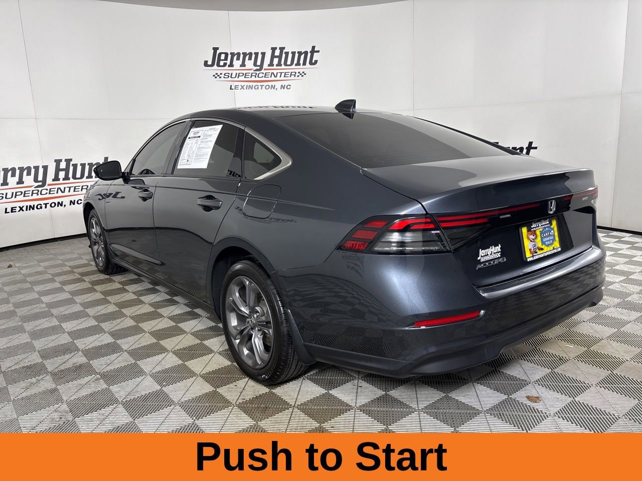 Used 2023 Honda Accord EX image 7