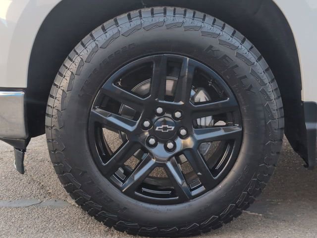 Certified 2023 Chevrolet Silverado 1500 LTZ w/ Technology Package AWD/4WD image 32