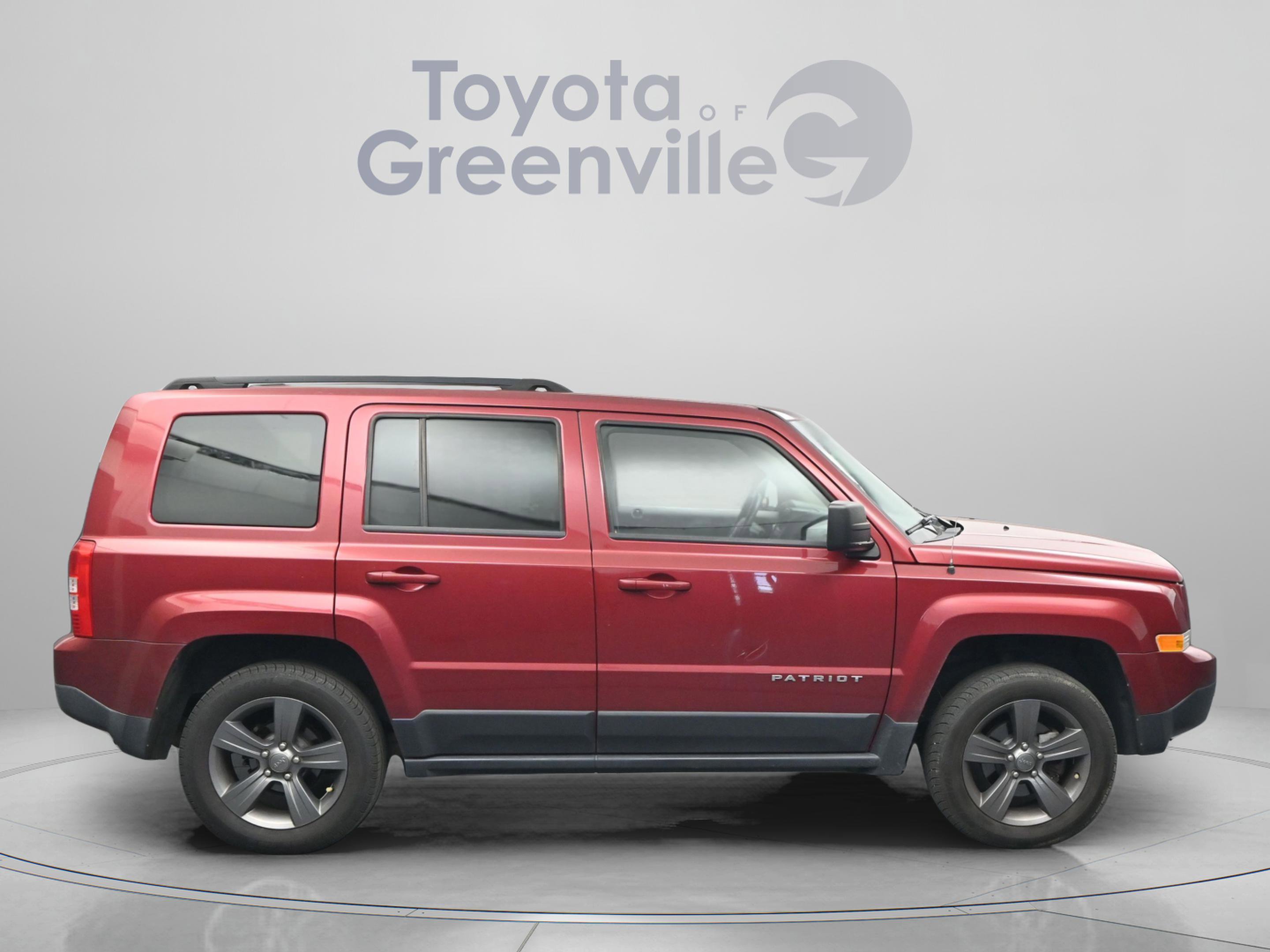 Used 2015 Jeep Patriot High Altitude AWD/4WD image 16