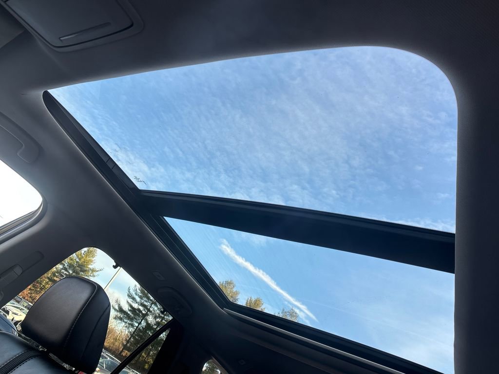 Used 2023 Honda Pilot Touring image 22