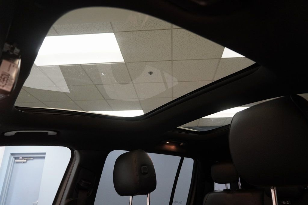 Used 2020 Mercedes-Benz GLB 250 4MATIC image 4