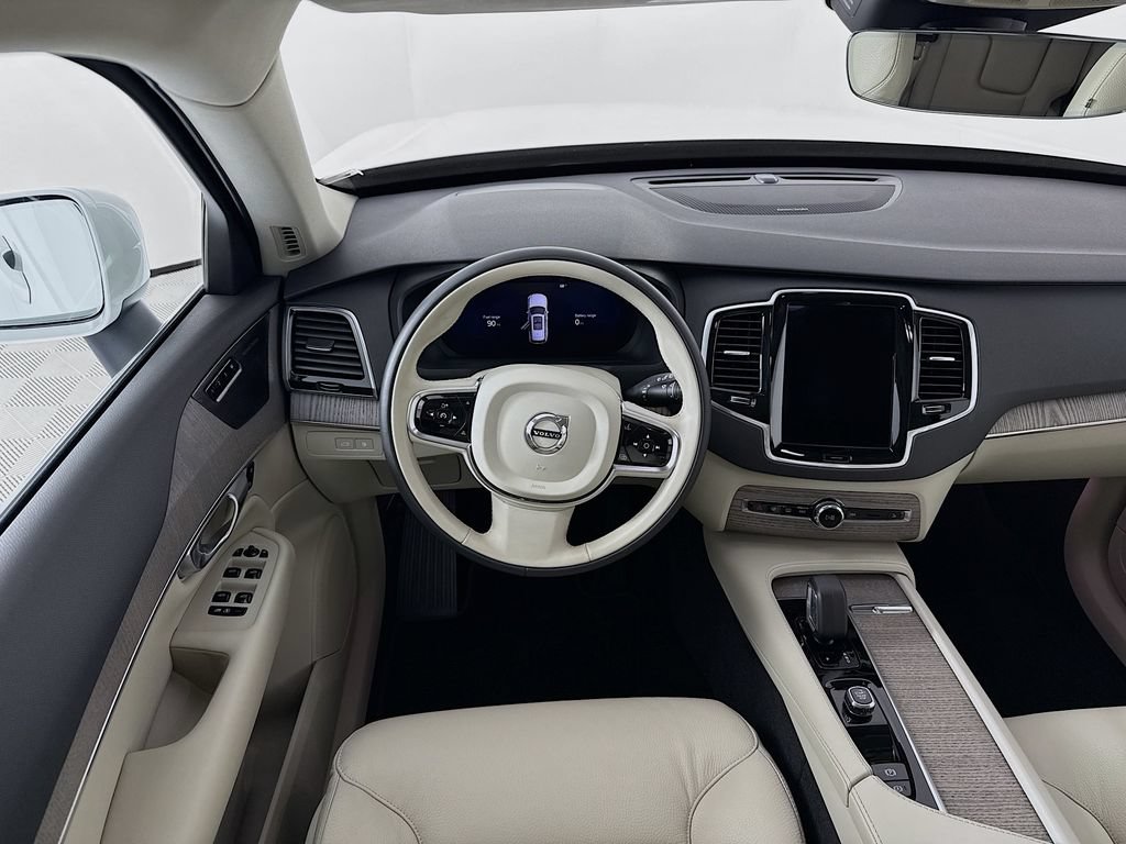 Used 2024 Volvo XC90 T8 Plus w/ Protection Package Premier AWD/4WD image 22