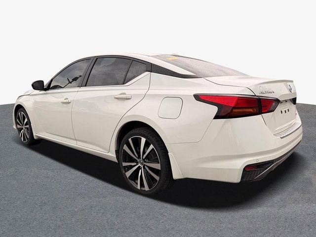 Used 2022 Nissan Altima 2.5 SR image 2