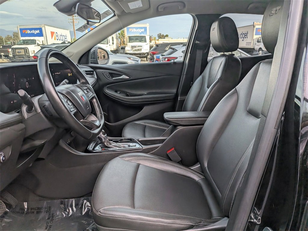 Used 2024 Buick Encore GX Sport Touring image 14