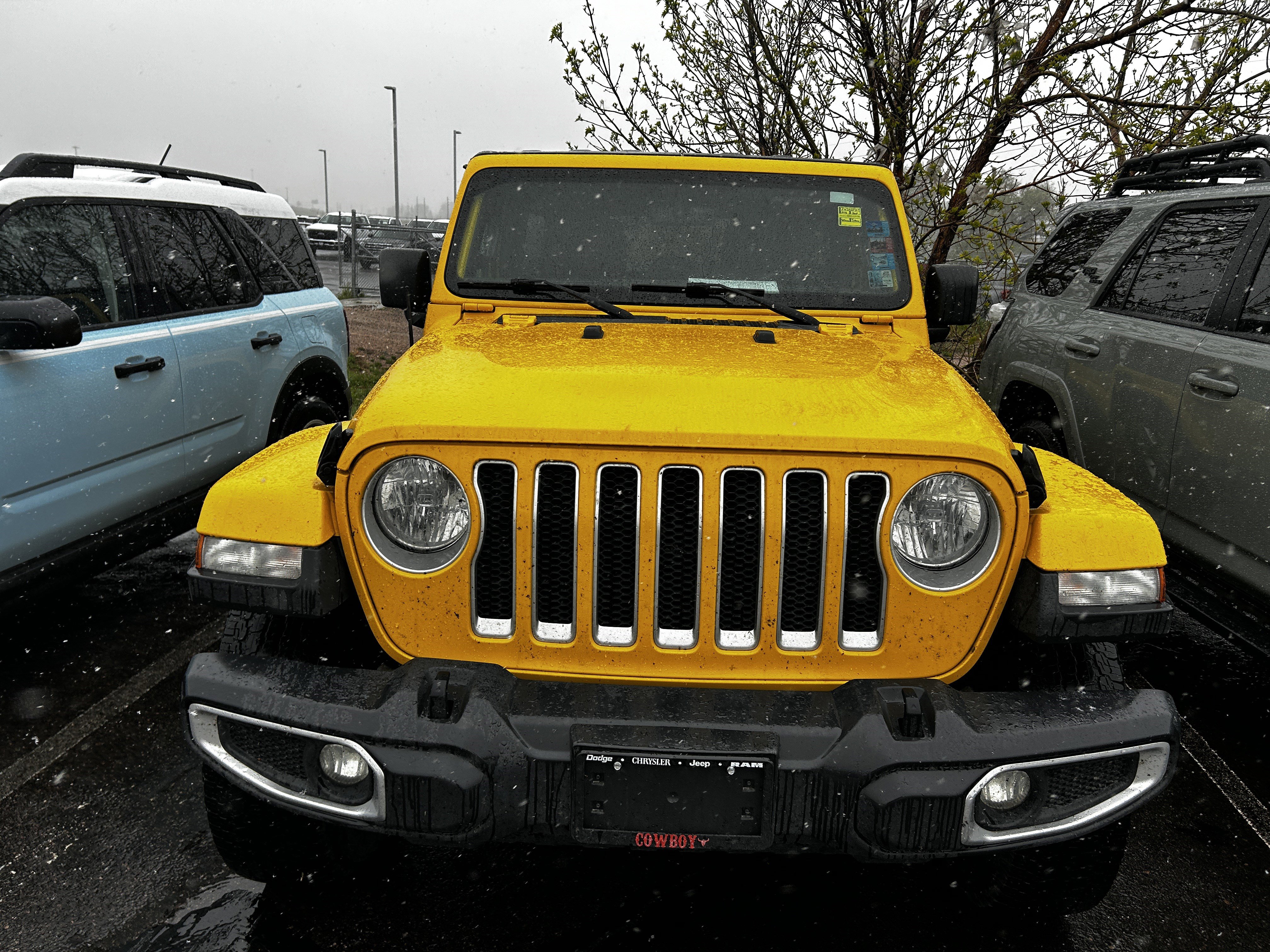 Used 2018 Jeep Wrangler Unlimited Sahara AWD/4WD image 7