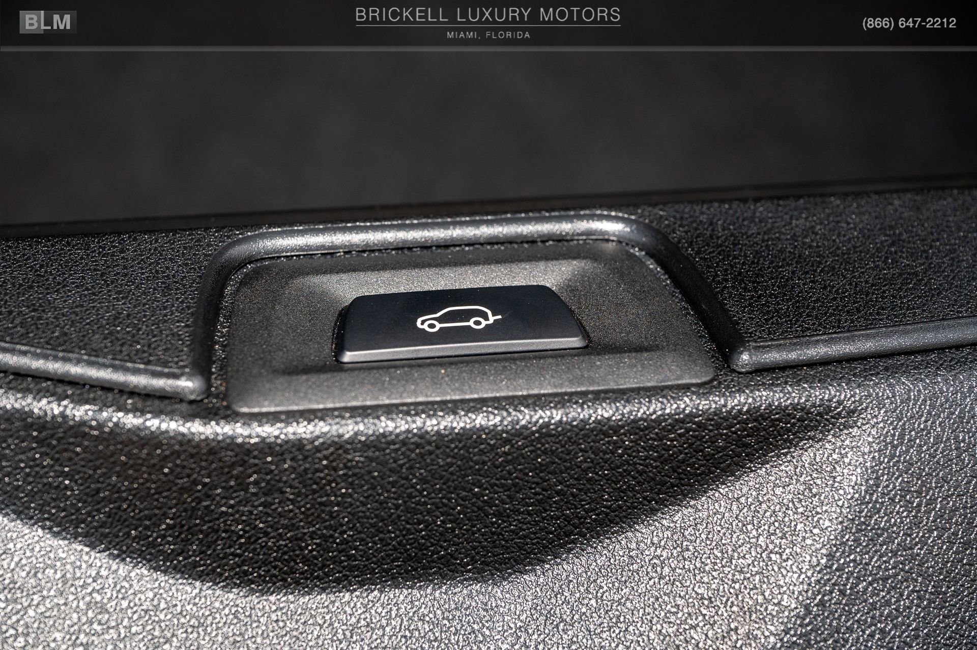 Used 2022 BMW X5 sDrive40i w/ M Sport Package image 17