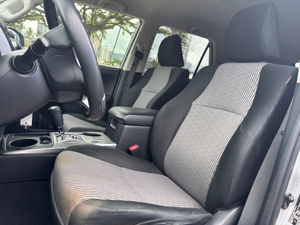 Used 2016 Toyota 4Runner SR5 RWD image 7