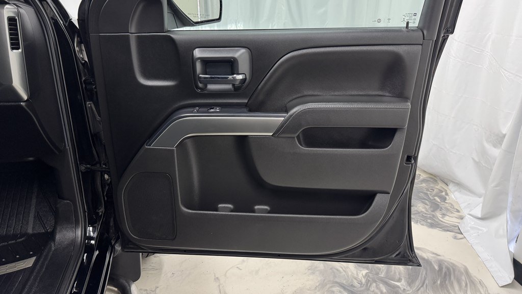 Used 2018 Chevrolet Silverado 1500 LT w/ All Star Edition AWD/4WD image 25