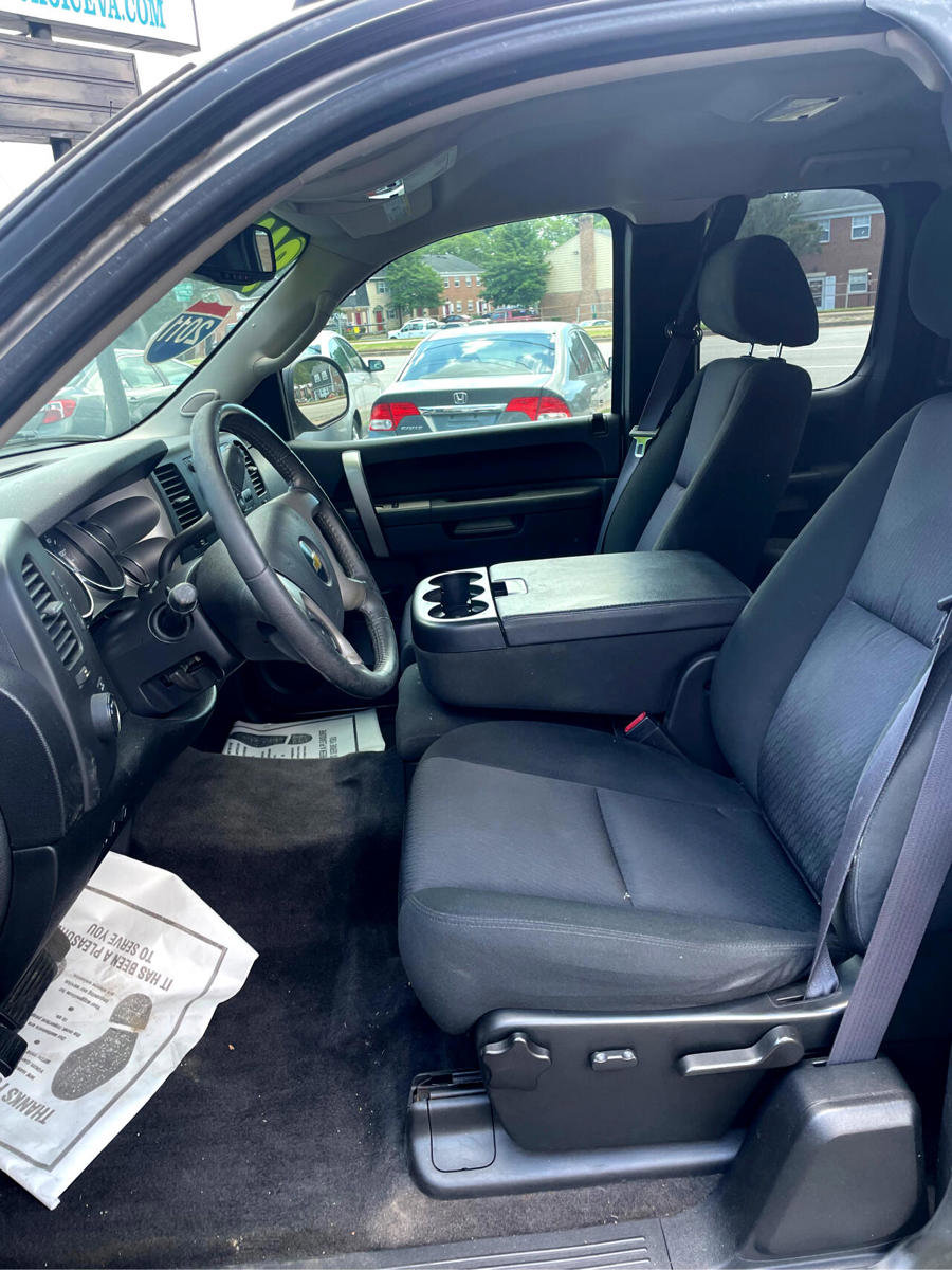 Used 2011 Chevrolet Silverado 1500 LT w/ All-Star Edition image 5