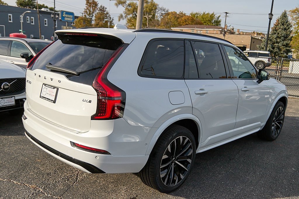 New 2026 Volvo XC90 B6 Ultra w/ Lounge Package image 9