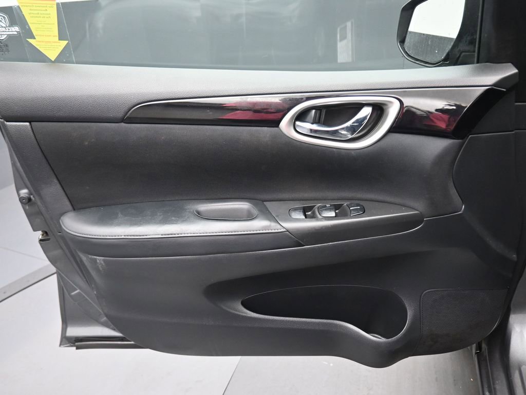 Used 2019 Nissan Sentra SV image 9