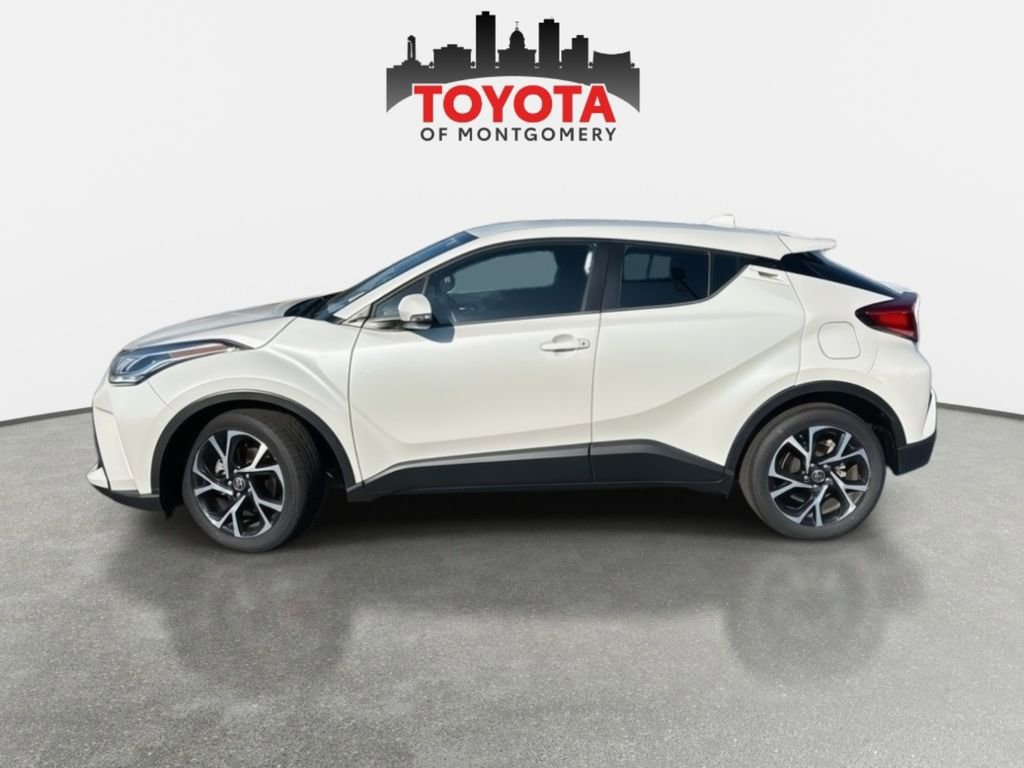 Used 2020 Toyota C-HR XLE image 3