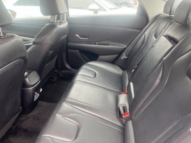Used 2024 Hyundai Elantra Limited FWD image 17