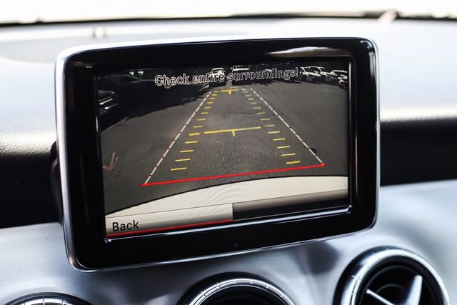 Used 2014 Mercedes-Benz CLA 250 image 29