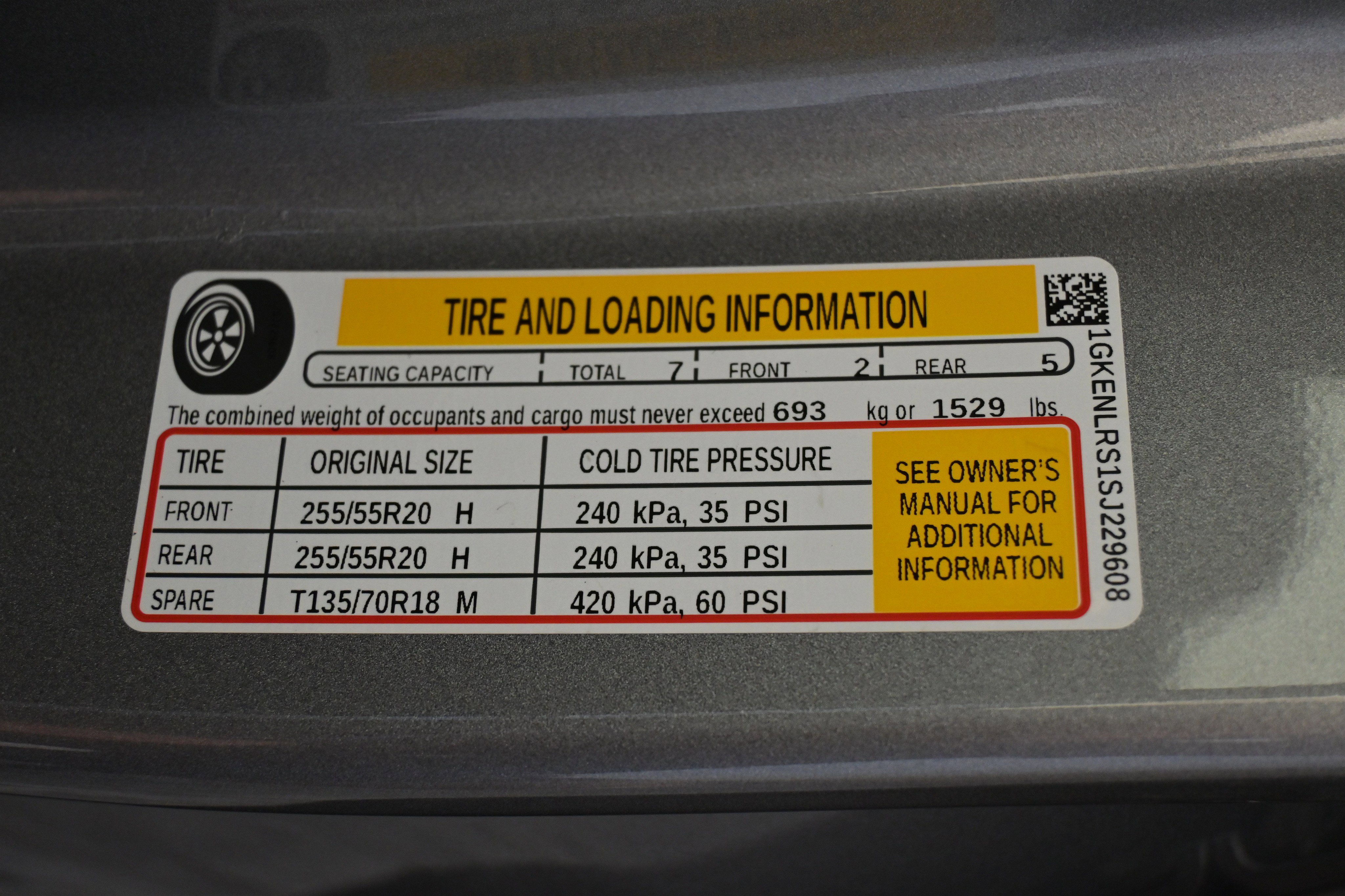 Used 2025 GMC Acadia Denali w/ LPO, Floor Liner Package image 41
