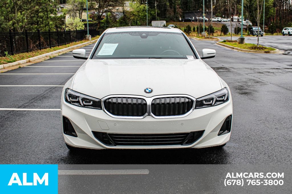 Used 2023 BMW 330i xDrive Sedan w/ Premium Package AWD/4WD image 9