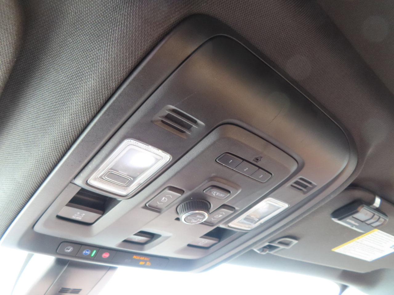 Used 2021 Chevrolet Tahoe High Country w/ Premium Package image 41