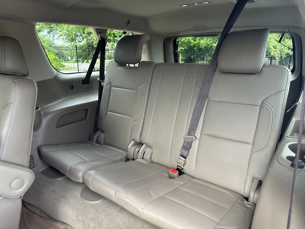 Used 2020 GMC Yukon XL SLT w/ Premium Edition RWD image 37