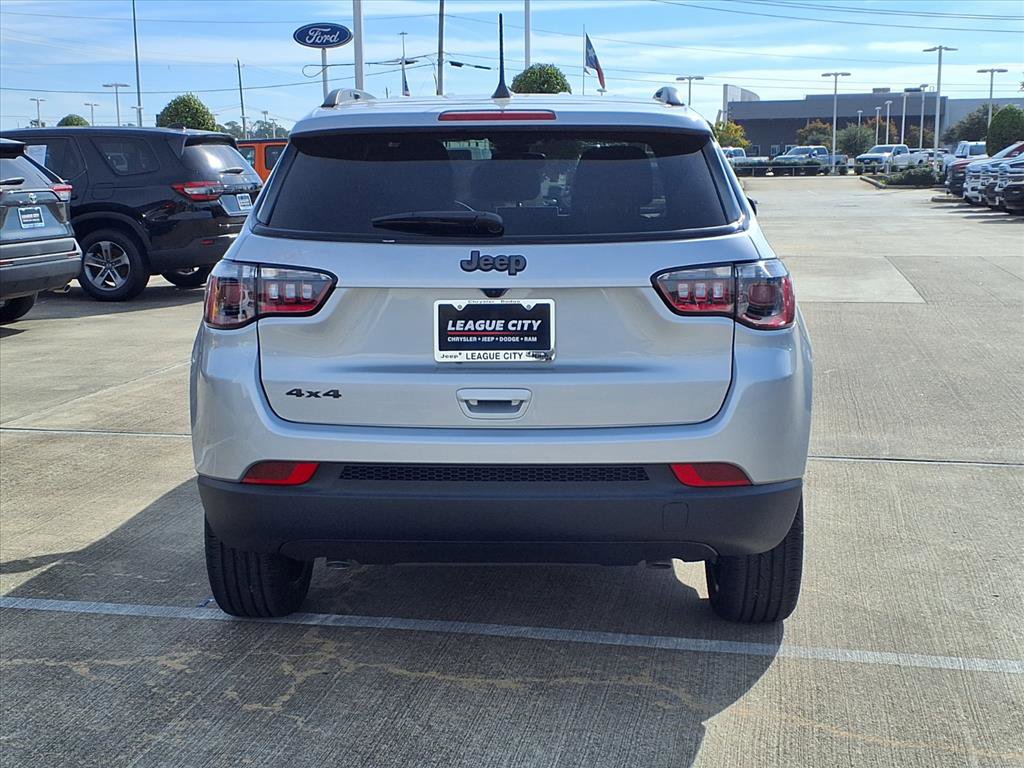 New 2026 Jeep Compass Altitude image 6