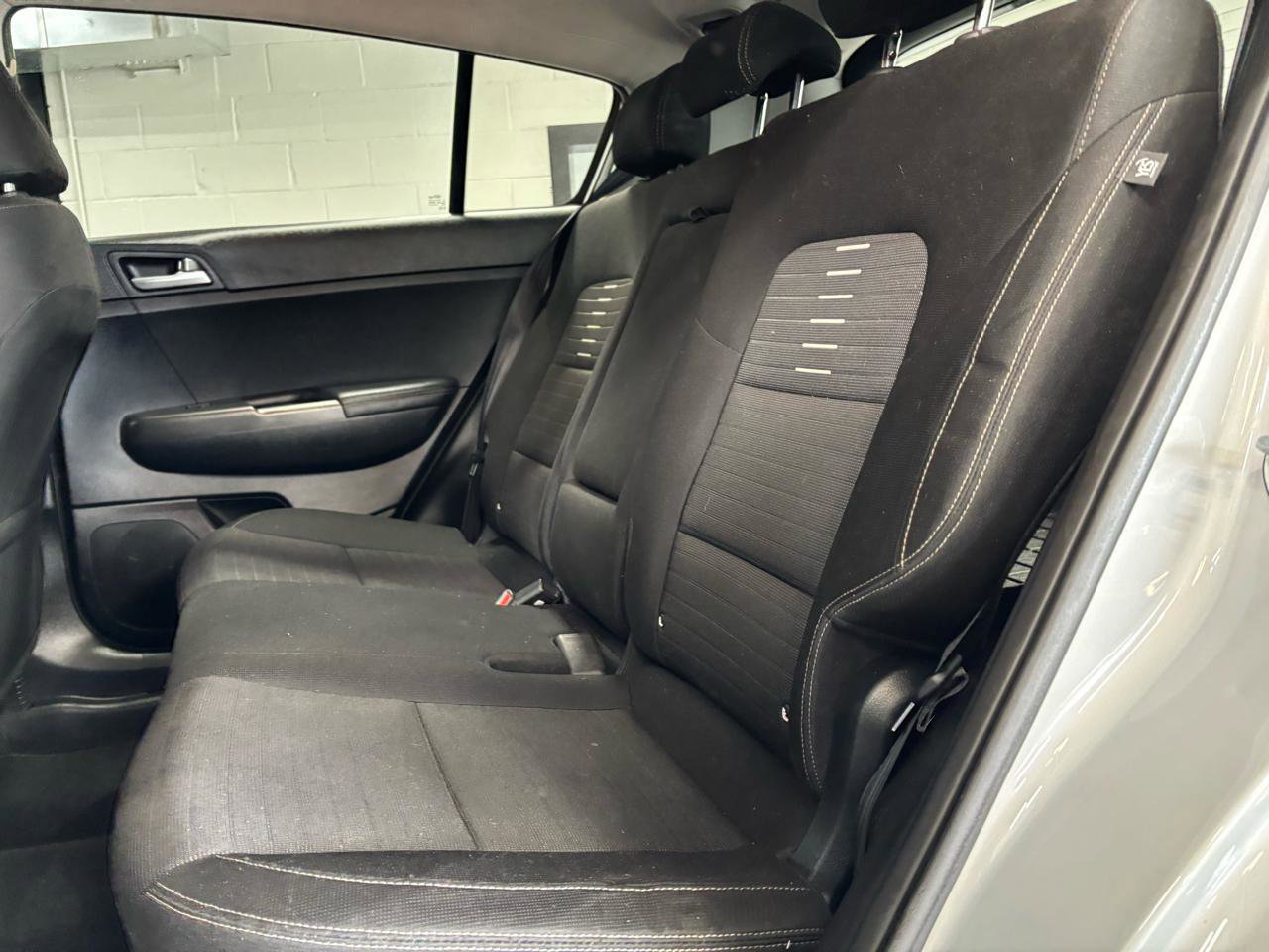 Used 2018 Kia Sportage LX AWD/4WD image 16