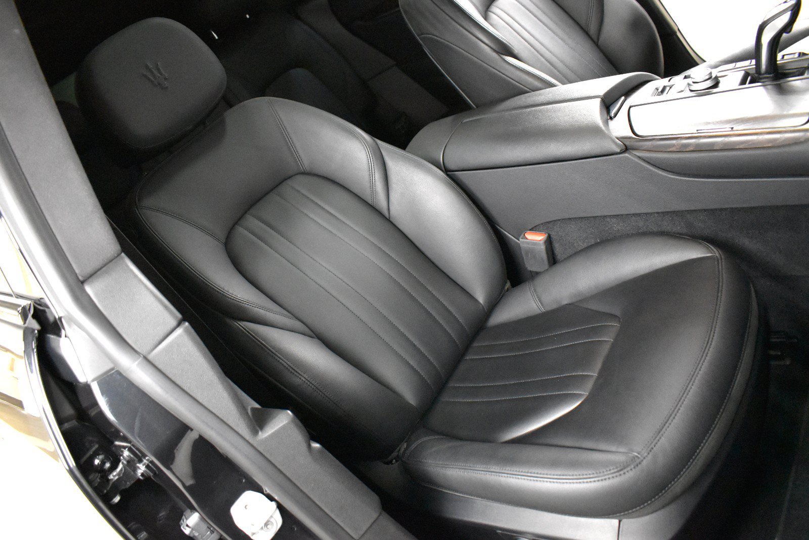 Used 2023 Maserati Levante Modena AWD/4WD image 29