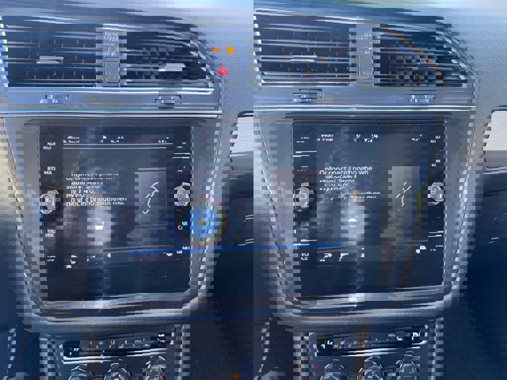 Used 2021 Volkswagen Tiguan SEL image 16