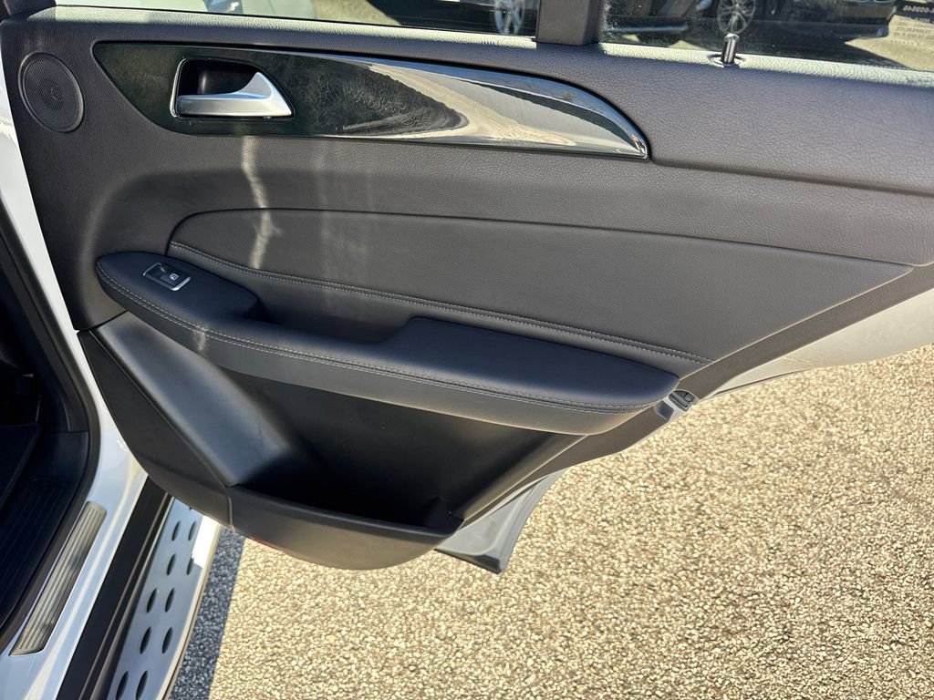 Used 2018 Mercedes-Benz GLE 350 w/ Premium 1 Package image 16