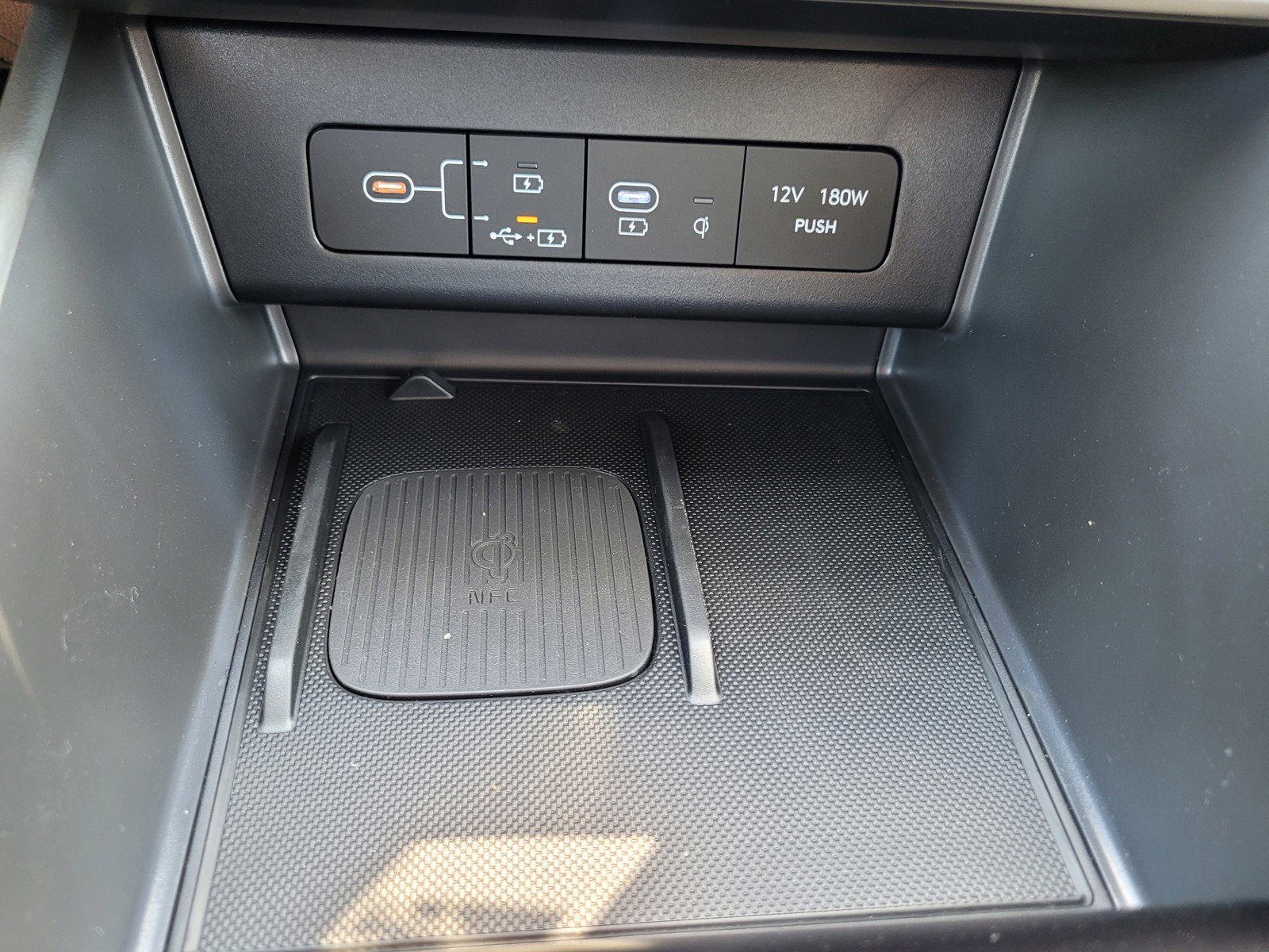 New 2025 Hyundai Sonata Limited image 19