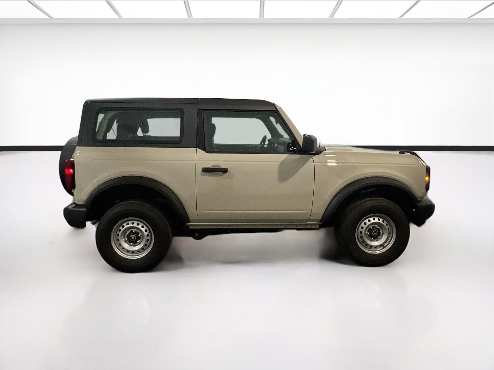 Used 2025 Ford Bronco 2-Door AWD/4WD image 22