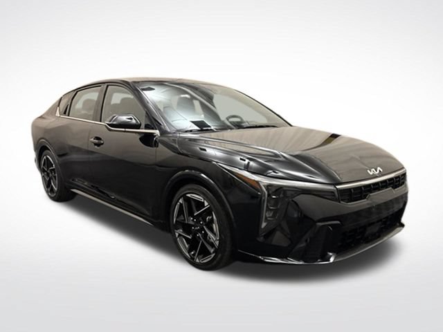 Certified 2025 Kia K4 GT-Line w/ GT-Line Premium Package FWD image 3