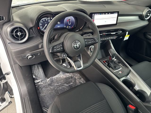 Used 2025 Alfa Romeo Tonale image 14